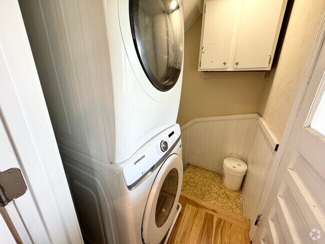 Building Photo - 3 Mount Vernon St Unit 1 Rental