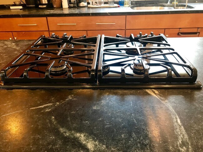 Photo - 360-362-362 Dorchester St