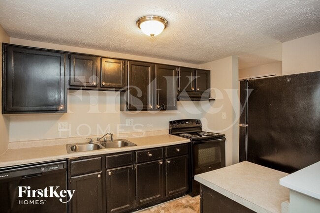 Photo - 5729 Ensenada Ave