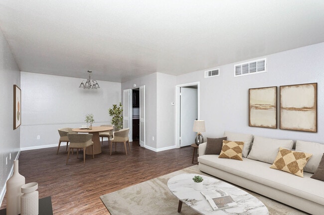 Building Photo - The Atrium At 5606