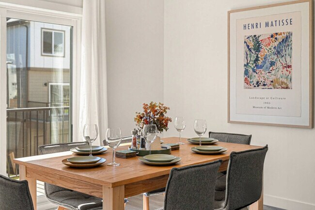 Photo - 2231-2281 81 St S W Unit SI ID1314560P