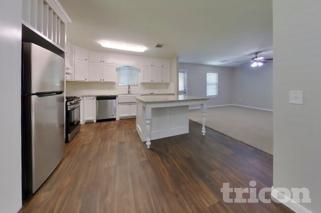 Photo - 10115 Dawson Hill Lane