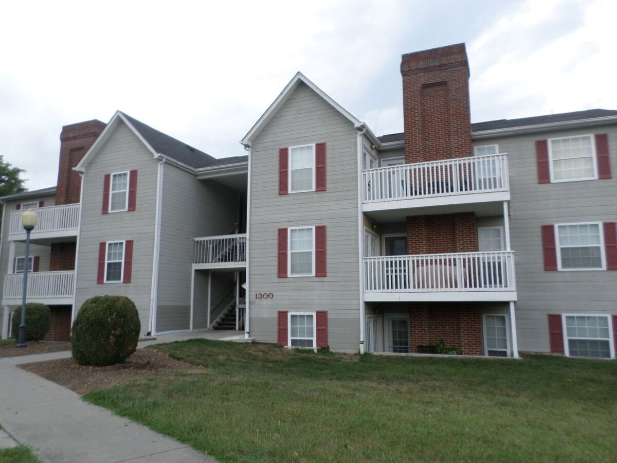 Photo - 1300 Cedar Ridge Dr