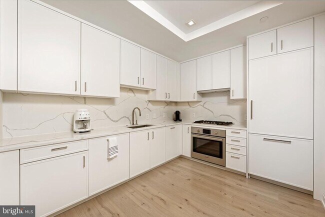 Photo - 8551 Connecticut Ave Unidad 207