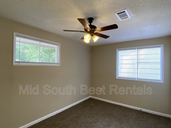 Photo - 23 Hiland Pl Unidad A