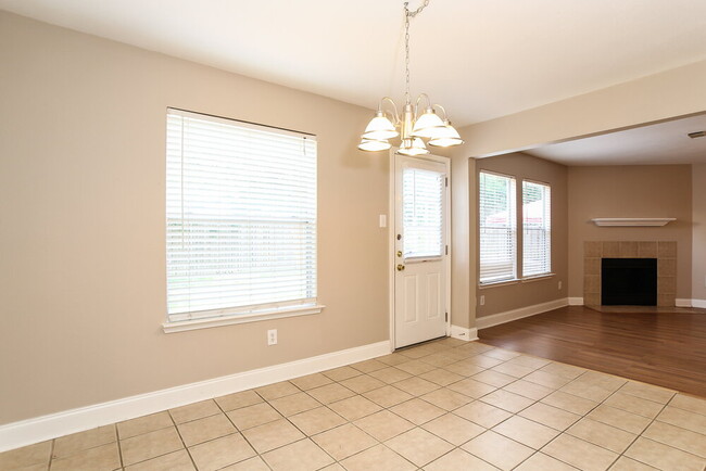 Photo - 19530 Sandy Bank Dr