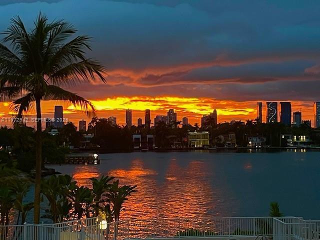 Building Photo - 1 Century Ln Unit 310