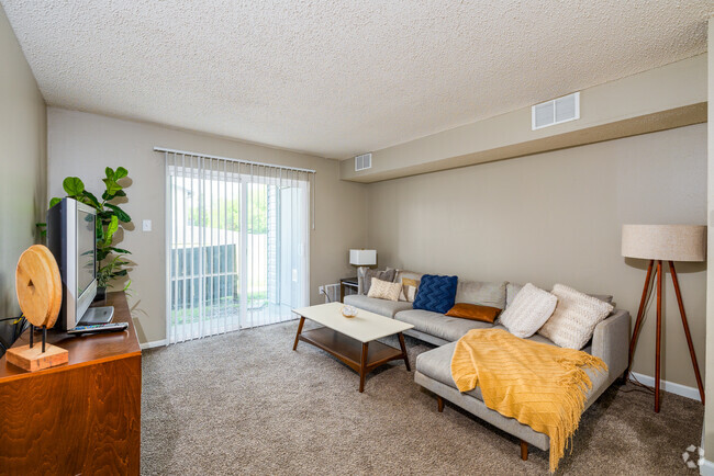 Interior Photo - Crossing at Northpointe Rental