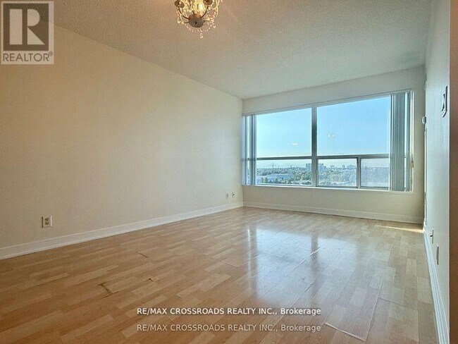 Photo - 38 Lee Centre Dr Unit 1115