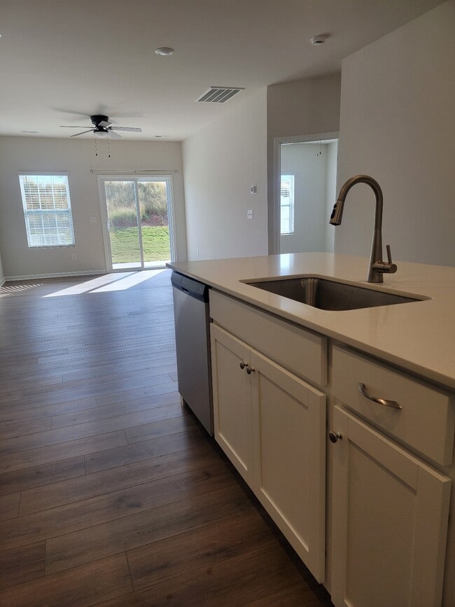 44 Fernhill Ln