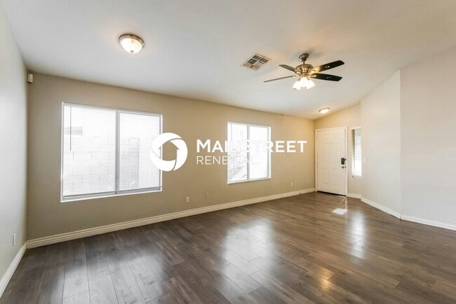 3 Bedroom Pet-Friendly Home in Avondale, AZ with Main Street Renewal