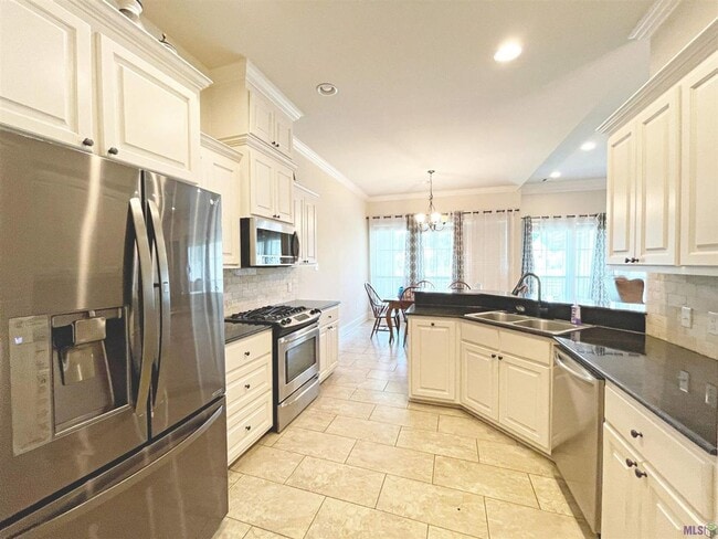 Photo - 3 Bedroom House in Gated Community| Community Pool