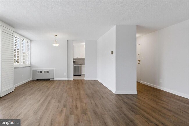 Photo - 1301 S Arlington Ridge Rd Unit 308