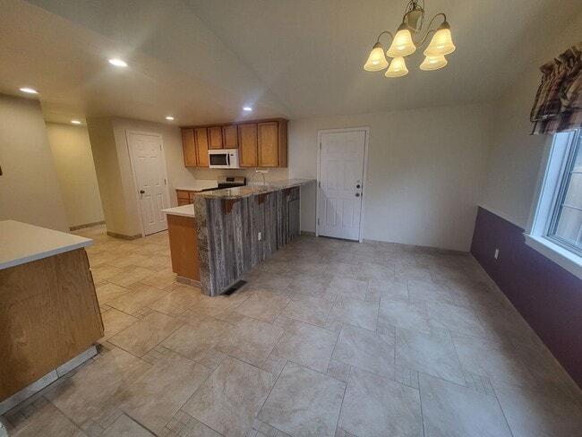 Photo - 1551 Rolling Hills Dr