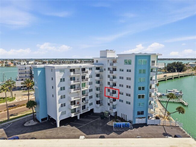 Photo - 285 107th Ave Unit 408