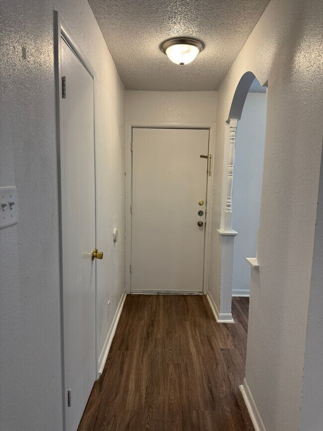 Photo - 132 Meadow Way