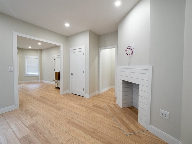 Photo - 20 Winslow Rd Unit 1