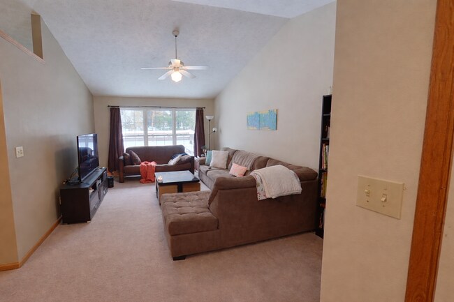 Photo - Kestral Boulevard