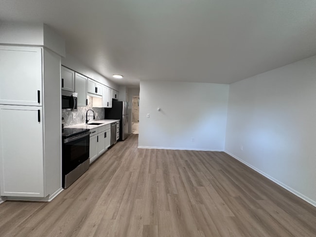 Photo - 1612 Garfield Ave