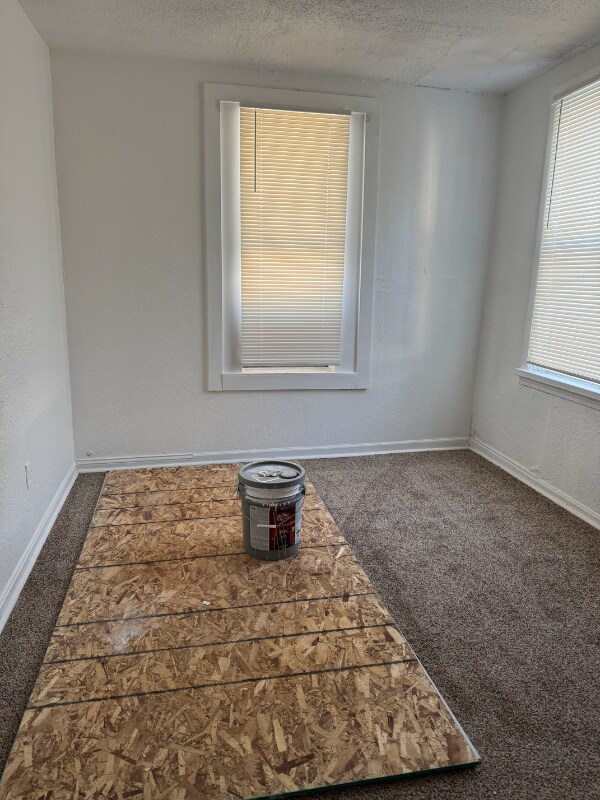 Photo - 2435 Woodford St Unidad 3