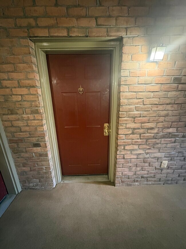 Photo - 2 Banyan Wood Ct