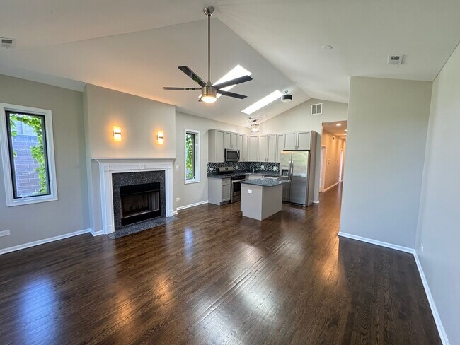 Photo - 6332 S Ingleside Ave