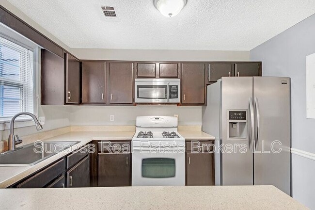Photo - 4000 Sand Wedge Cir