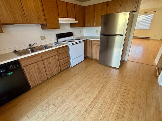 Photo - 627 Quincy St