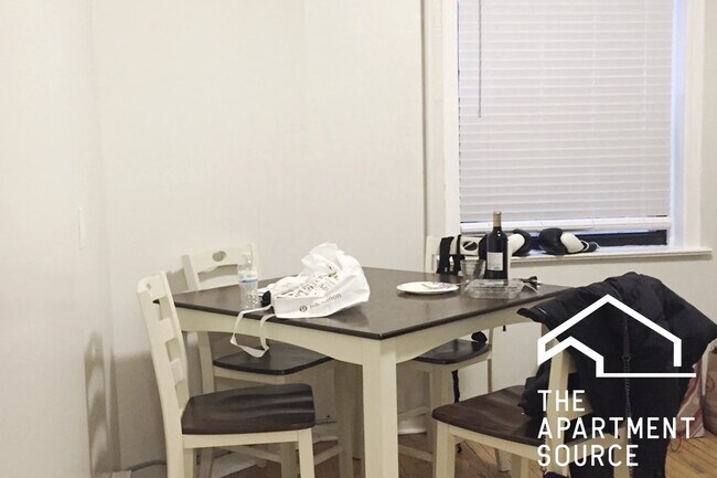 Photo - 917 W Waveland Ave Unit 2C