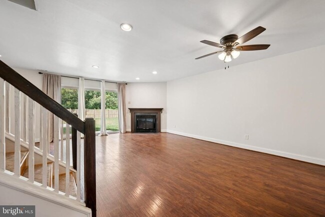 Photo - 5806 Red Haven Dr