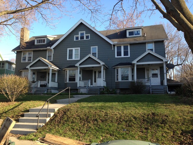 Photo - 203 Hillside Ave Townhome
