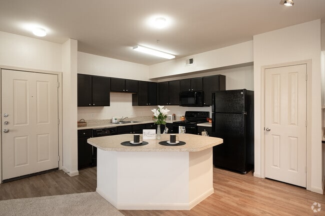 1BR, 1BA - 842SF - Kitchen