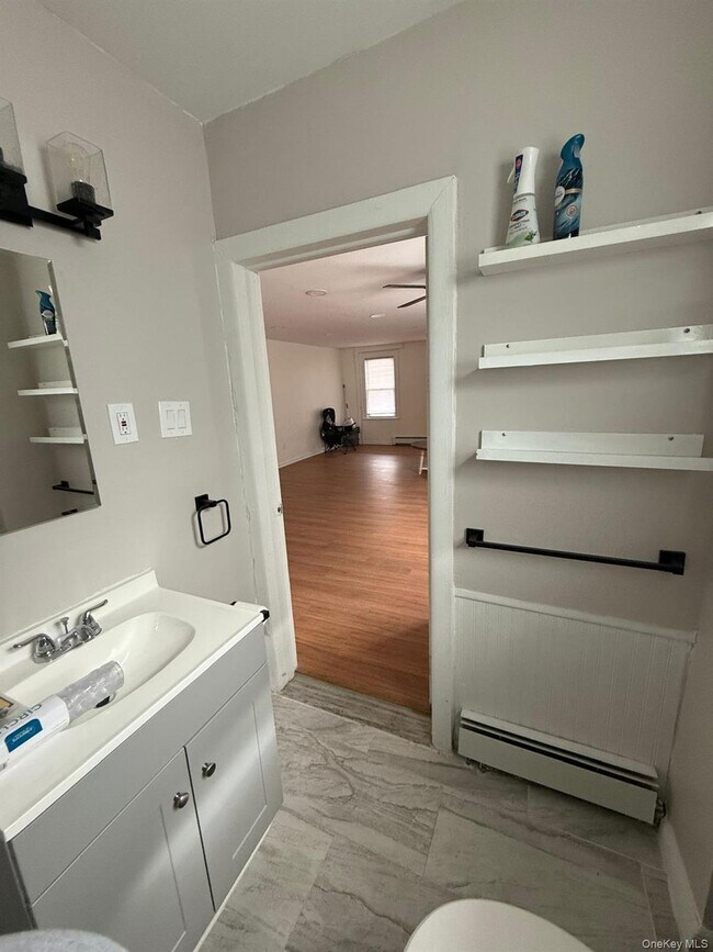 Photo - 152 Oliver Ave