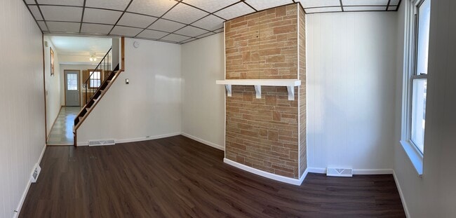Building Photo - 811 Evergreen Ave Unit House