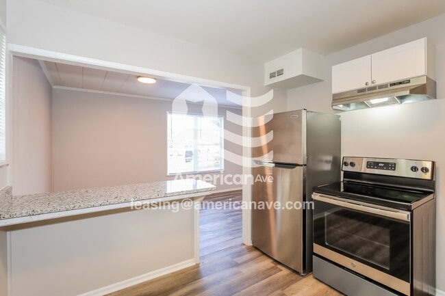 Photo - 1112 Alderman St NE