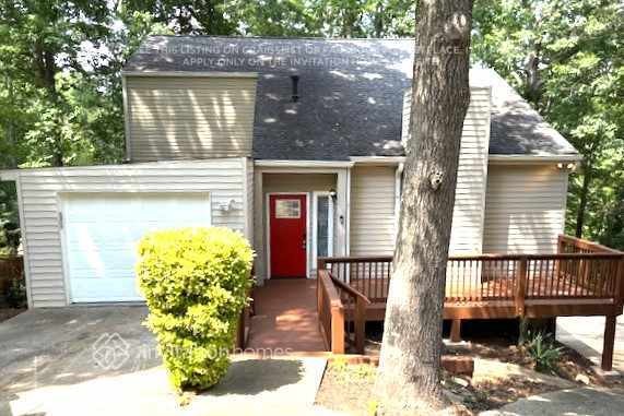 Building Photo - 6584 Oakwood Dr