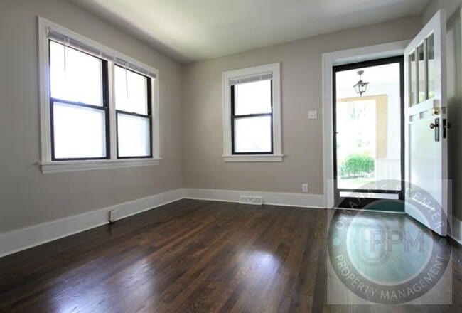 Photo - Beautiful 3 Bedroom / 1 Bath Home!