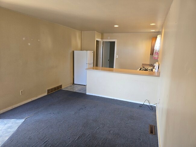 Photo - 150 Forest Ave Unit Lower