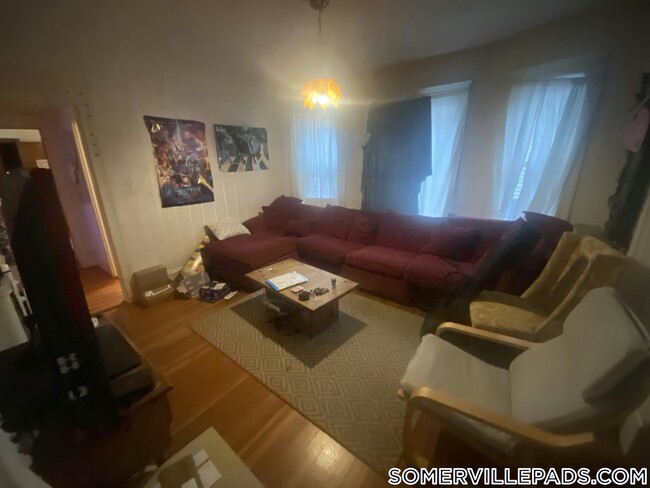 Photo - 102 W Adams St Unidad 1
