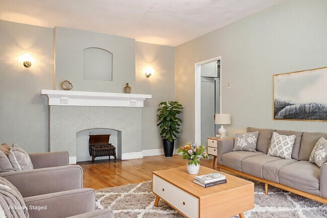 Photo - Montrose Manor