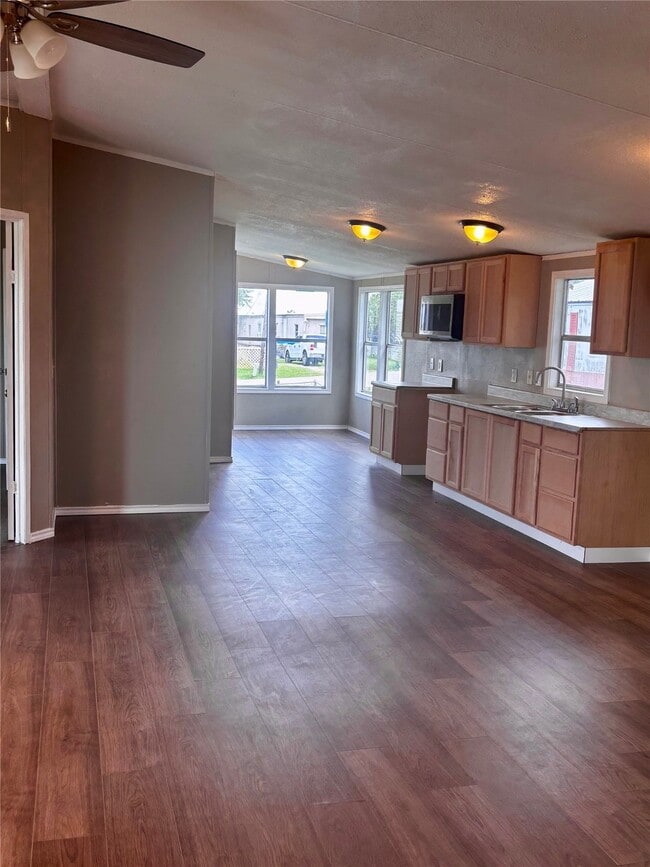 Building Photo - 2515 Oyster Creek Bend Rental