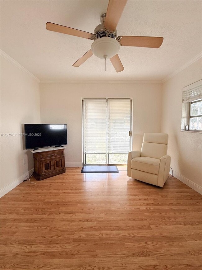 Photo - 1619 N 29th Ct