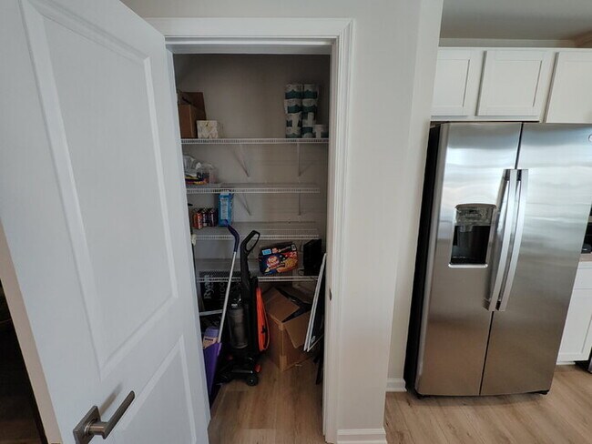 Photo - 104 Filly Ln