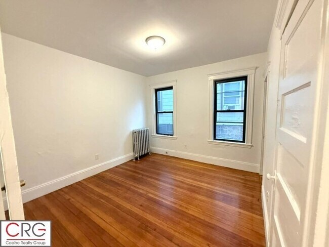 Photo - 19 University Rd Unit 1