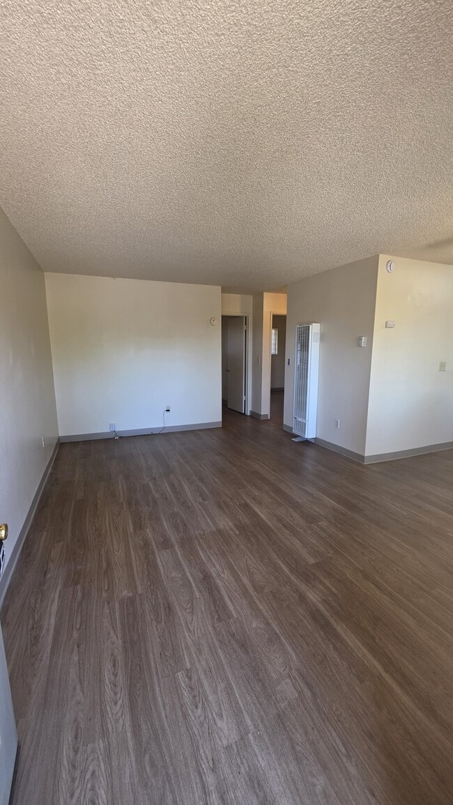 5531 Paloma Ave Unit 2