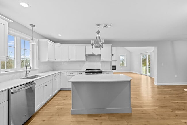 Photo - 145 Driftway