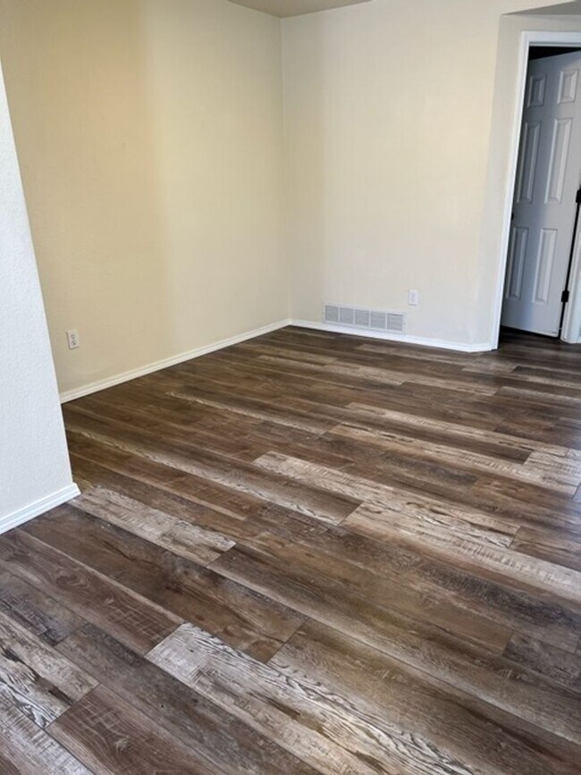 Photo - 3 Bedroom plus loft and Community Pool