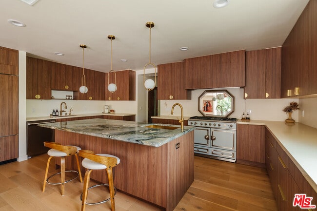 Photo - 12220 Benmore Terrace