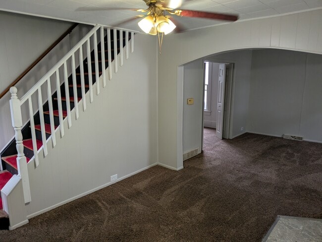 Photo - 77 N Pine St