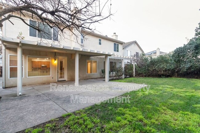 Photo - 492 Quail Run Cir